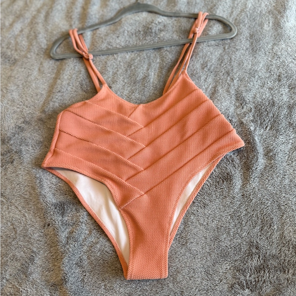 Cupshe Textured coral Swimsuit. NWOT.